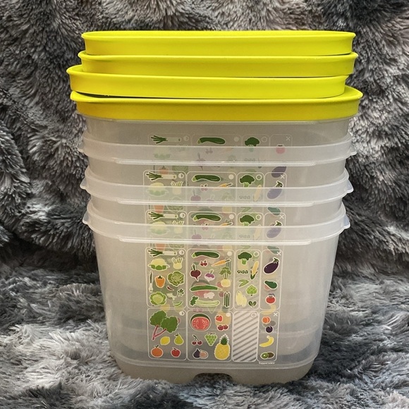 4 Tupperware Fridge Smart Containers - Small Deep
Tupperware - Picture 2 of 16